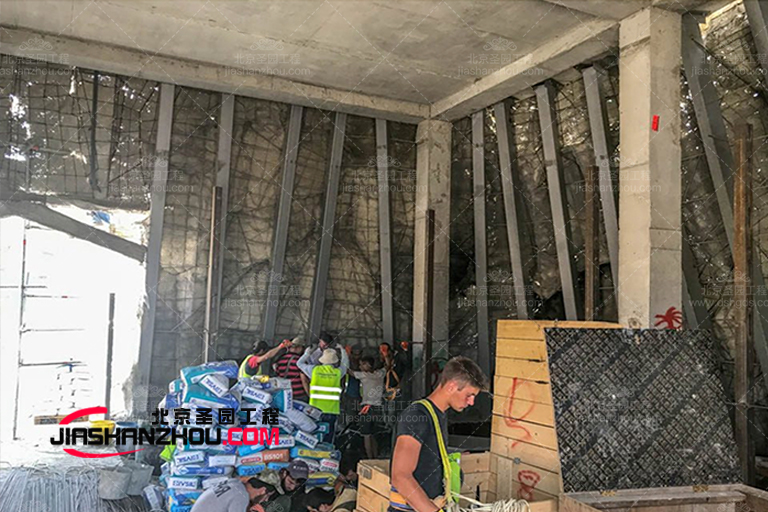 塑石假山.jpg 塑石假山