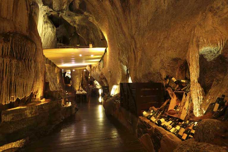 塑石假山.jpg 塑石假山