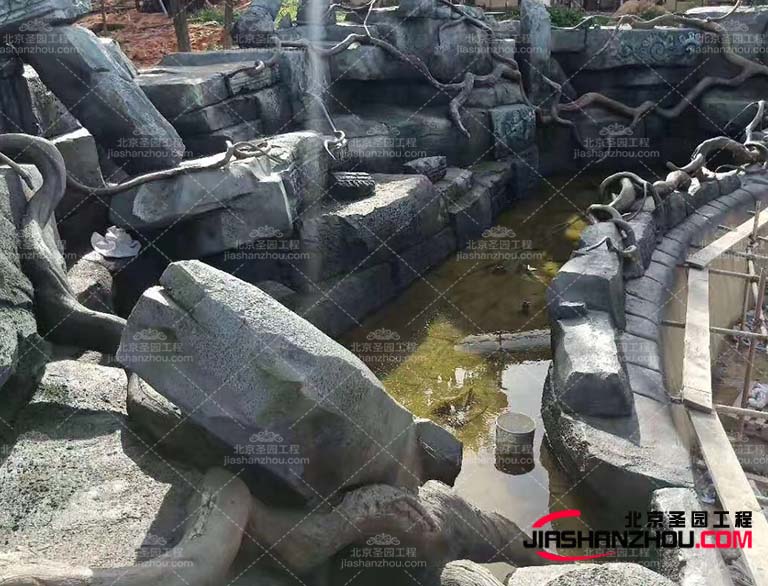 塑石假山.jpg 塑石假山