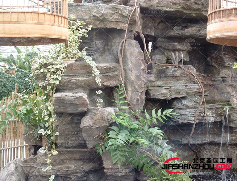 塑石假山.jpg 塑石假山