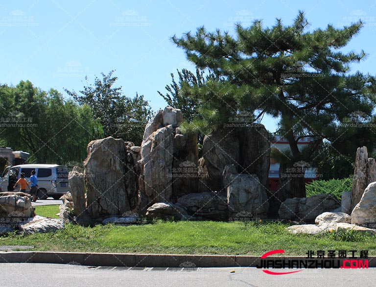 塑石假山.jpg 塑石假山