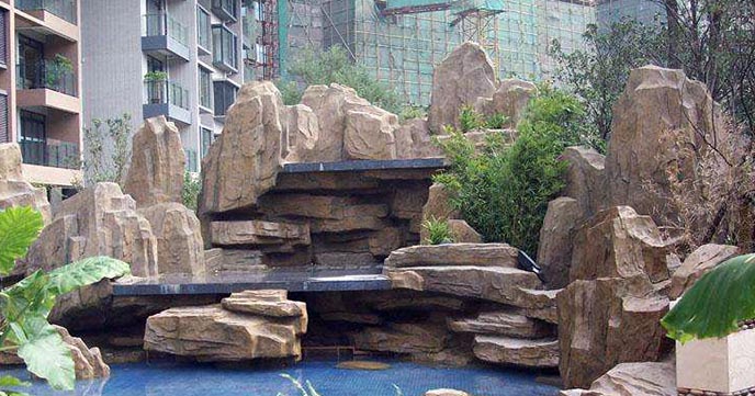 水泥假山.jpg 水泥假山.jpg