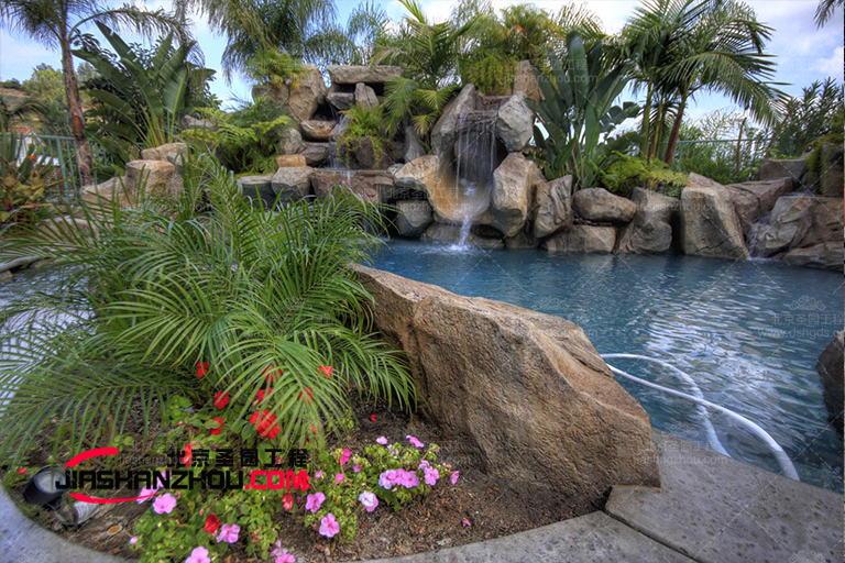 水泥假山.jpg 水泥假山.jpg