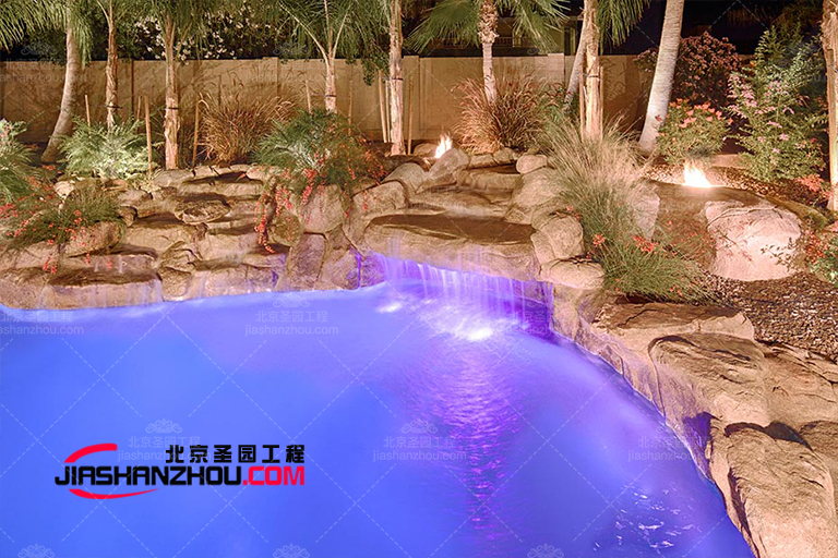 水泥假山.jpg 水泥假山.jpg